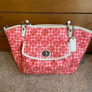Coach Tote Bag - Pink signature C pattern